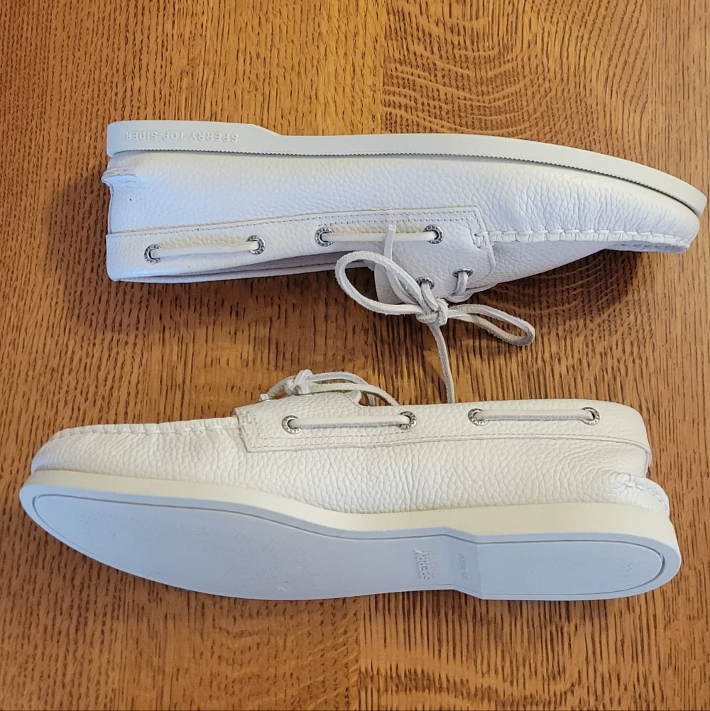 Sperry Authentic Original 2-eye boat shoe - off-white